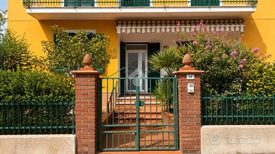 4 LOCALI A SANTO STEFANO DI MAGRA