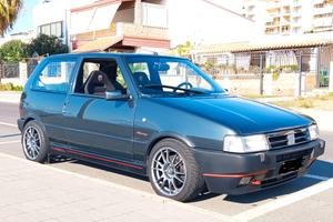 fiat uno turbo 