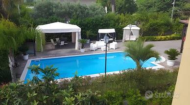 Villa di 250 m² con più di 5 locali a Somma Vesuvi