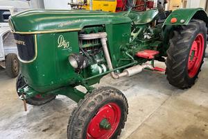 Trattore Deutz modello D 40 S 3 cilindri