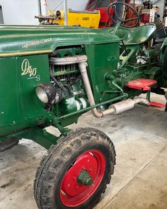 Trattore Deutz modello D 40 S 3 cilindri