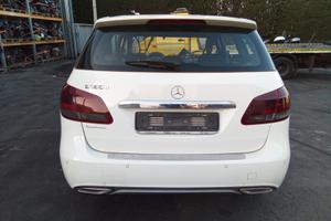 RICAMBI USATI AUTO MERCEDES CLASSE B 2016 607951