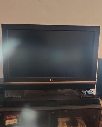 TV LG 37" LCD funzionante – modello 37LC2R