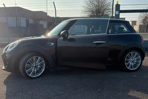 Mini cooper One first