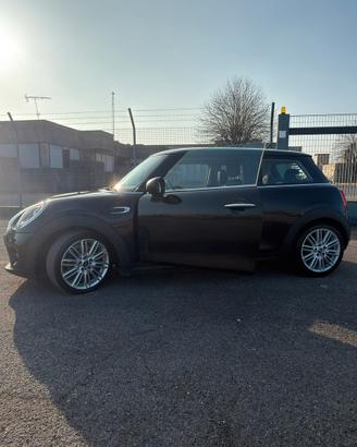 Mini cooper One first