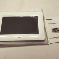 Cornice digitale Dikom