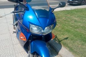 Honda VFR 800 FI - 2001 12000 km