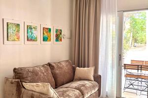 Signorile appartamento fronte pineta