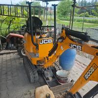 Escavatore JCB