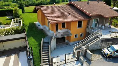 PORZIONE DI BIFAMILIARE A BARGHE