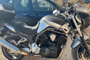 moto Yamaha bt 1100