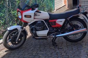 Moto Guzzi 1000 sp