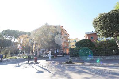 4 LOCALI A GIULIANOVA