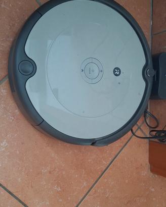 Roomba 698 iRobot