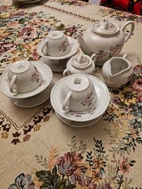 servizio piatti e da tè