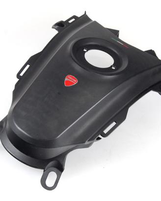 Coperchio serbatoio centrale DUCATI Hyperstrada 82