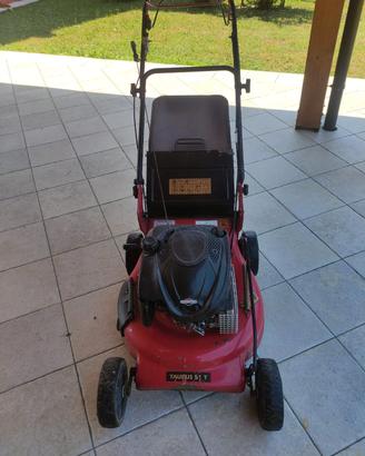 Tagliaerba Taurus trazionato