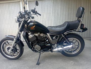 Honda VT 500