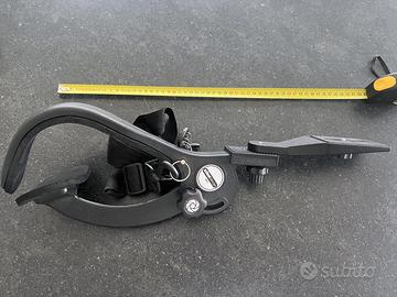 Supporto da spalla per fotocamera / videocamera