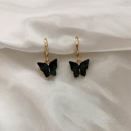 Orecchini con farfalle nere