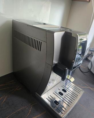 macchina del caffe delonghi dinamica plus 