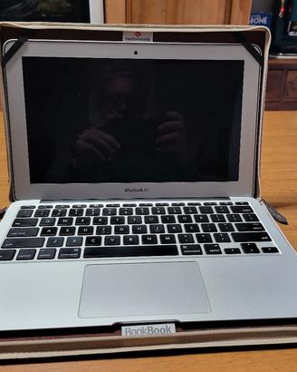 MacBook Air 11" Inch - I5