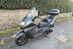 Honda Silver Wing 400