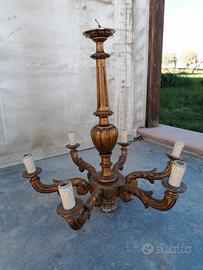 LAMPADARIO ANTICO IN LEGNO