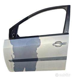 PORTIERA ANTERIORE SINISTRA FORD Fiesta 5Â° Serie