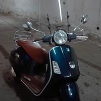 Splendida Vespa gts 125