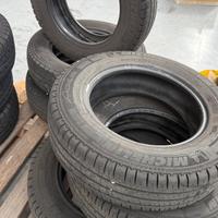 6 Pneumatici Michelin Agilis per furgone 195/75R16