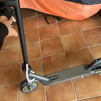 Monopattino elettrico Riceel