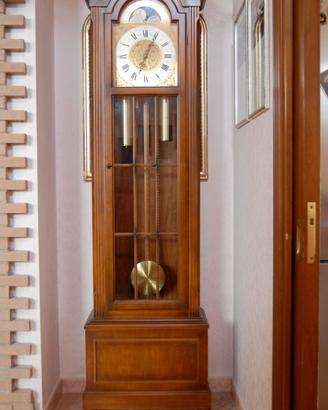 orologio a colonna Kienzle