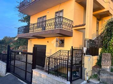 4 LOCALI A ROCCA PRIORA