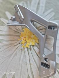 Supporto specchietto sinistro Ducati 749/999