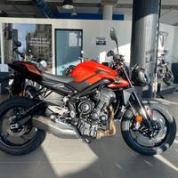 Triumph Street Triple - 2024