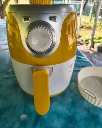 friggitrice ad aria Ariete e teglia in silicone 