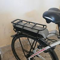 bicicletta con pedalata assistita 