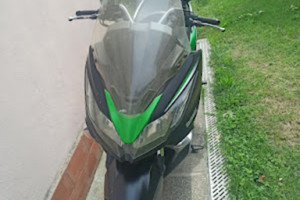 Kawasaki J300 ABS