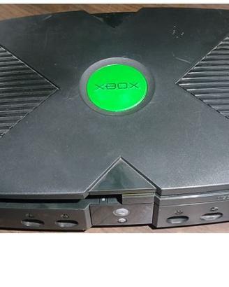XBOX video game system DEL 2004  guasta