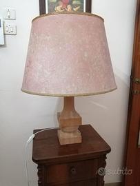 Lampada da tavolo, legno artigianale con paralume