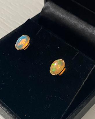 Orecchini in oro 14k con opale
