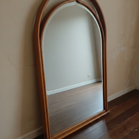 Specchio di grandi dimensioni