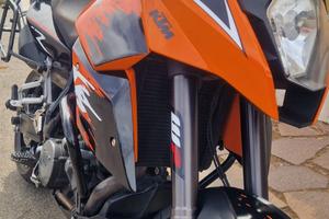 KTM 990 Supermoto - 2012