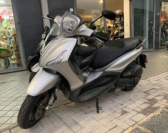 Piaggio Beverly 300 i.e.
