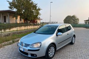 Volkswagen Golf 5 1.6 FSI Sportline 87.000Km