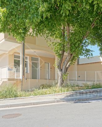 Locale nuova costruzione - visibilità e prestigio