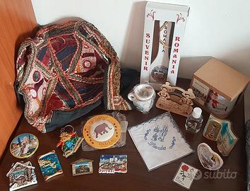 Lotto Souvenir dal Mondo: borsa India + gadget