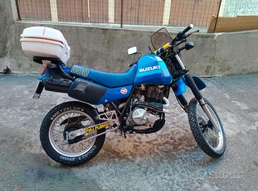 SUZUKI DR 600