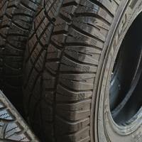235/85/16 4 pneumatici M+S e 4 invernali